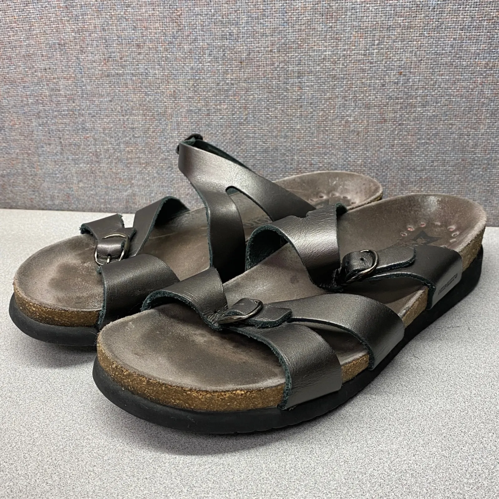 MEPHISTO Women's Size 37 7 Metallic Bronze Leather Sandals Cork Footbed Comfort Silver - Image 4