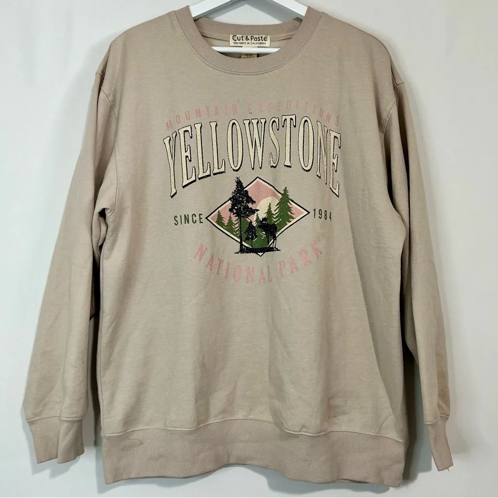 Cut & Paste Women’s Yellowstone National Park Sweatshirt Tan Size Large FLAW - Image 1