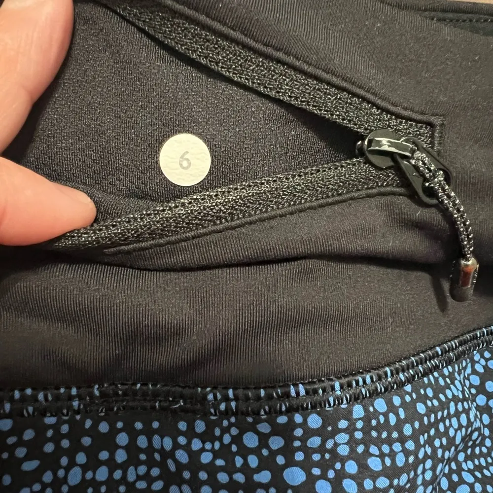 Lululemon Run Times Short Bubbles Pipe Dream Blue Black / Black (Size 6) - Image 12