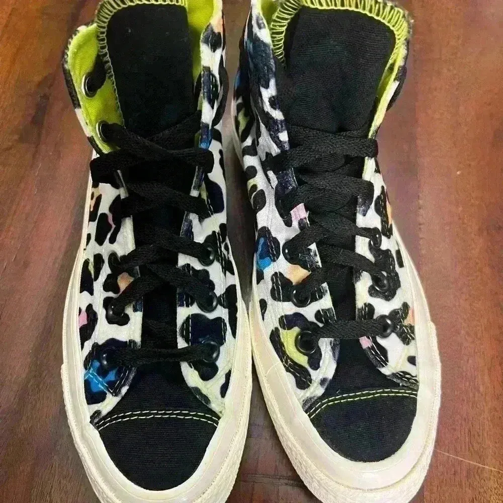 Converse Chuck 70 Hi Womens Casual Sneakers - Image 5