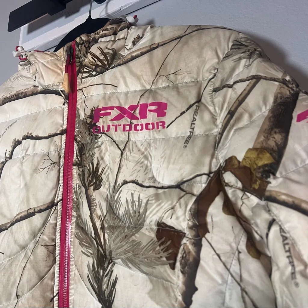 FXR Outdoor Puff Jacket Coat Down Feather Filled Real Tree Camo Tan Pink Size 8 - Image 3