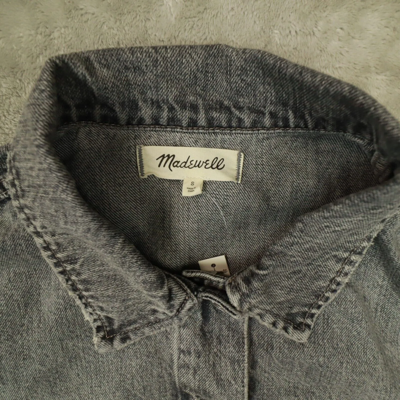 Madewell Women's Oversized‎ Trucker Jean Jacket in Noll Wash Grey Size Small NWT - Image 2