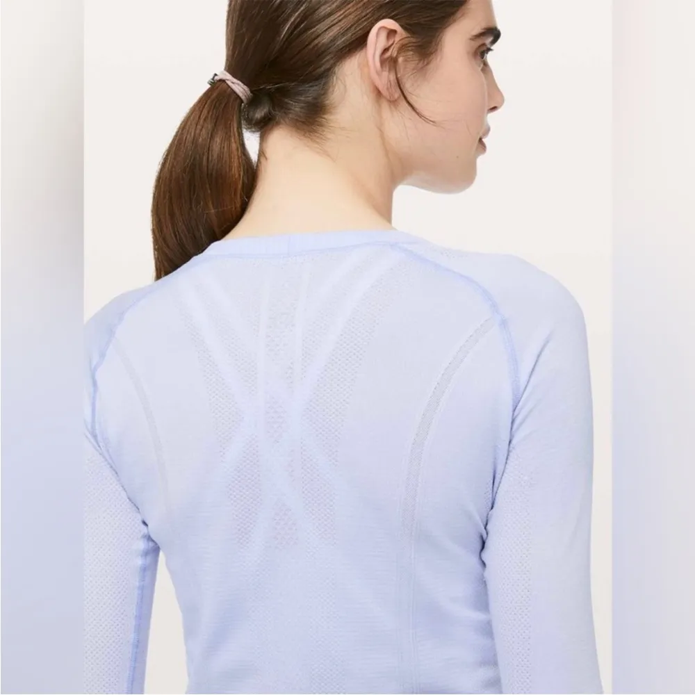 Lululemon Swiftly Tech Long Sleeve Crew
Serene Blue / Serene Blue Size 10 - Image 4