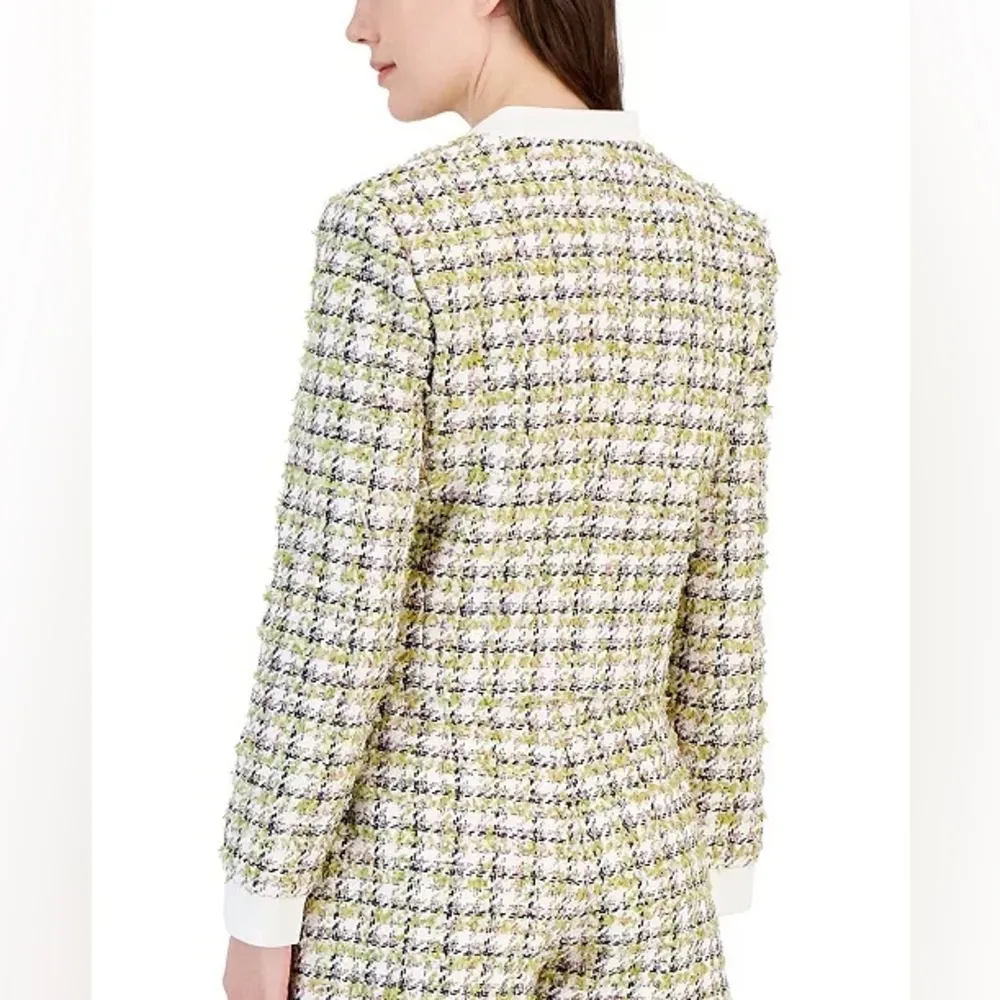 Avec Les Filles  Women's Tweed Button-Front Jacket size medium - Image 3