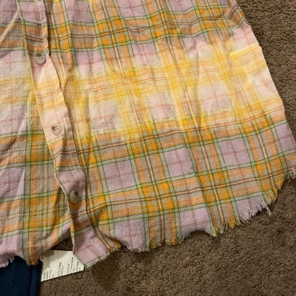 White Burch large plaid flannel Pink - Image 4