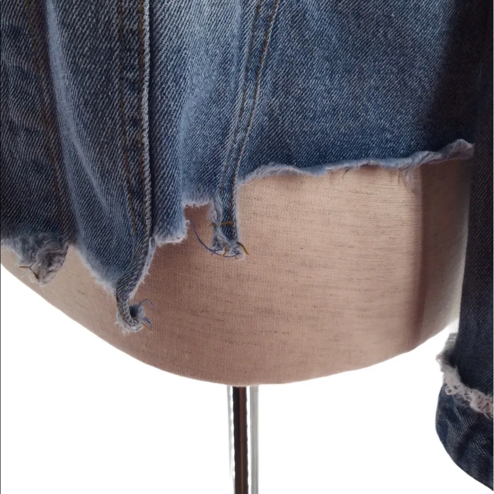Love tree denim distressed cropped frayed jacket - Image 9