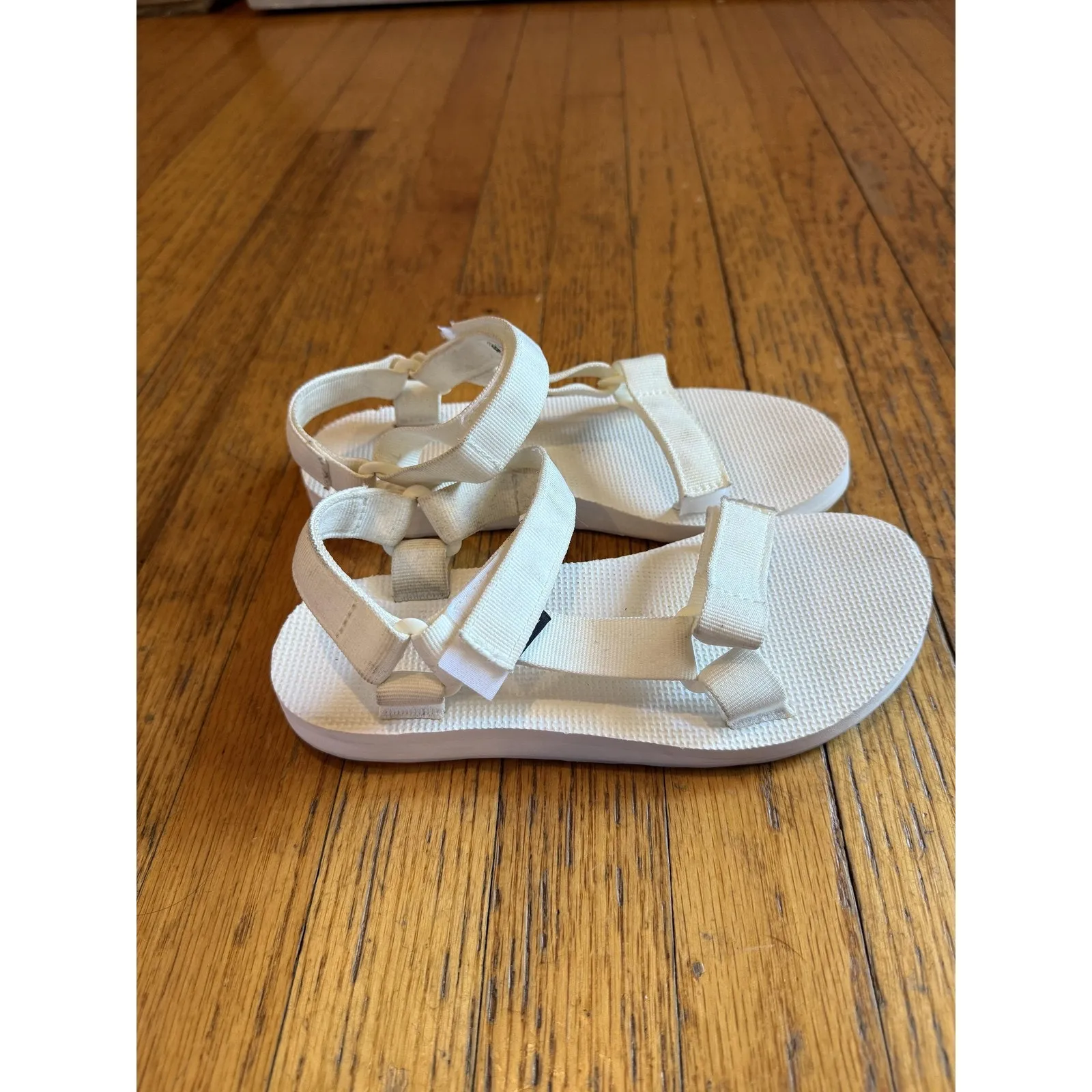 Teva Shoes Womens Size 7 White Original Universal Sandals Hook & Loop 1003987 - Image 2