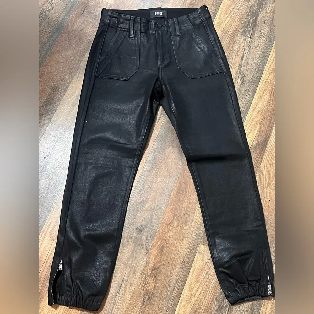 PAIGE woman black fog Mayslie luxe coated jogger style pants, SZ 25 - Image 4