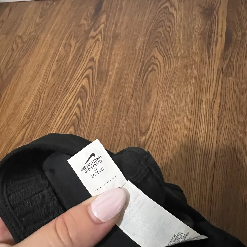 Nike Black Medium Support Non Padded Swoosh 2.0 Sports Bra Size Medium - Image 6