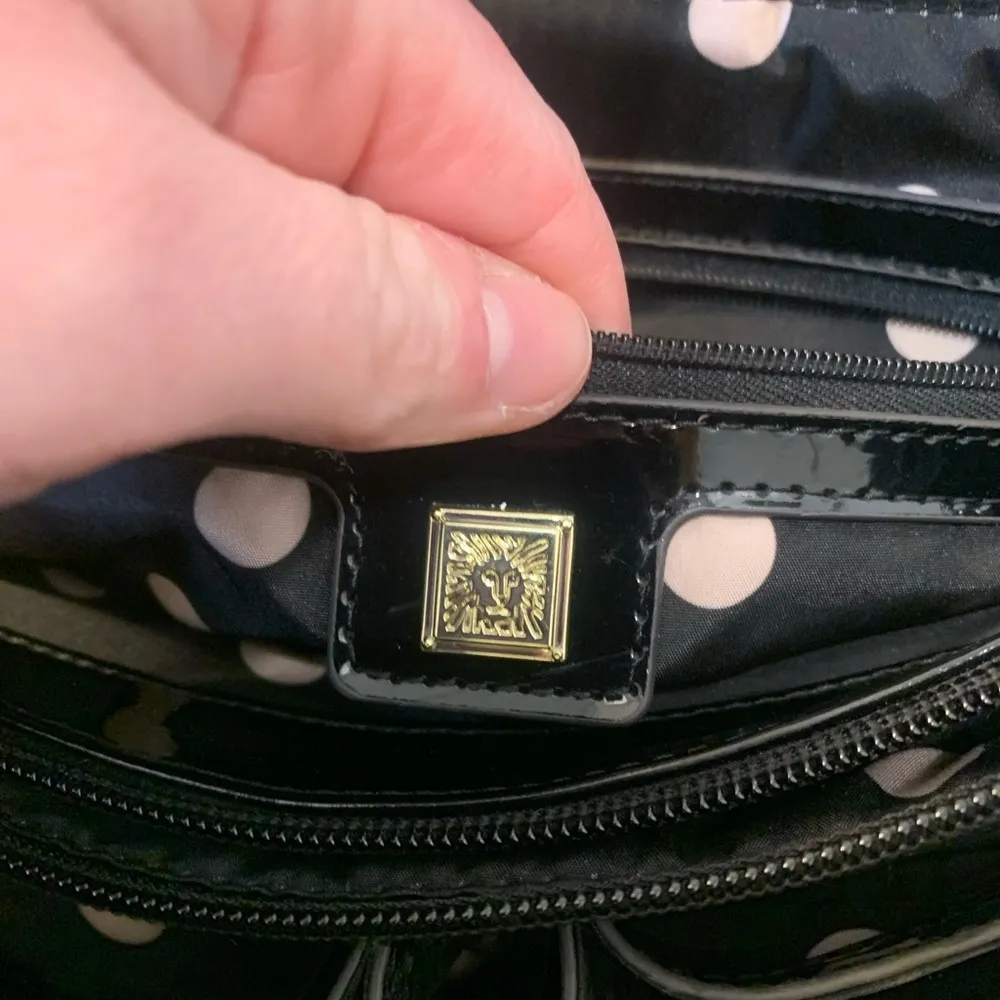 Anne Klein  | Chevron large hand bag - Image 4