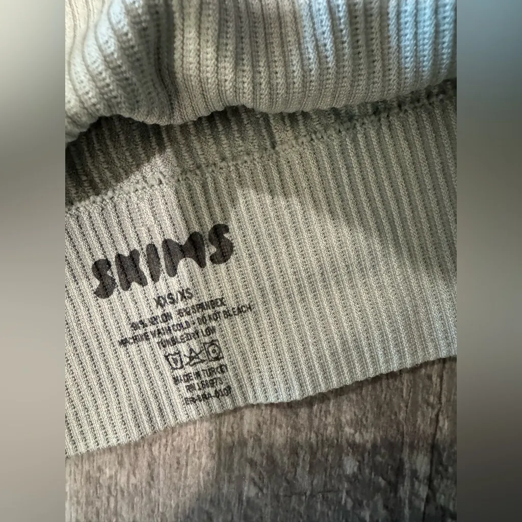 SKIMS Ribbed Tank Top in Gray - Image 6