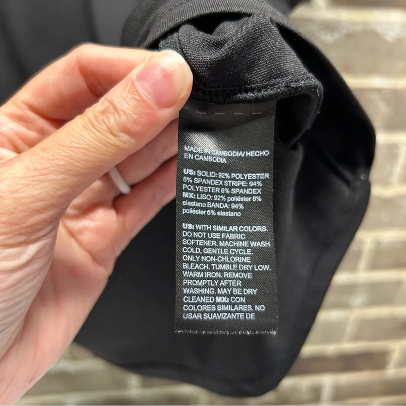 Chico's Golf Top Black Shirt with White Striped Accents Peek a Boo Shoulder Lrg - Image 4