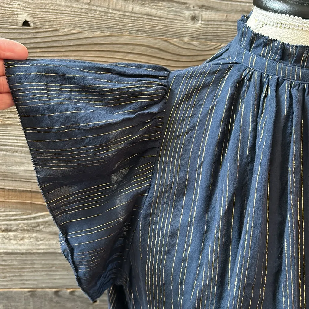 Trovata Birds of Paradise Carla High Neck Navy Gold Metallic Pleated Top Size XS Blue - Image 3