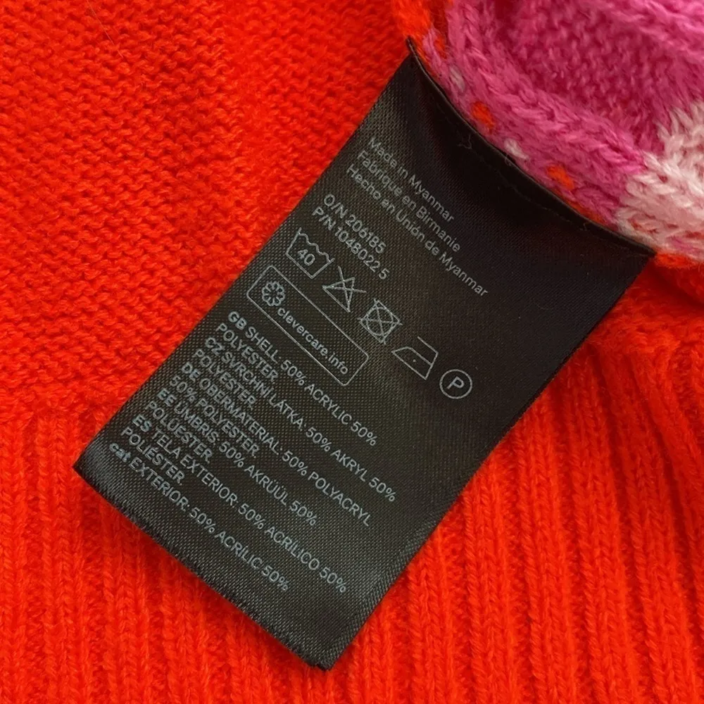 Divided stripped cropped sweater vest in vibrant colors. - Image 5