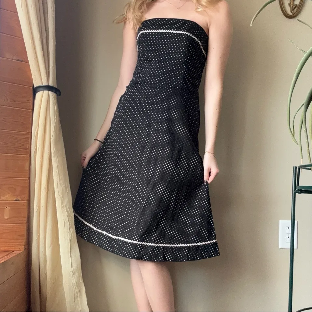 White House Black Market Black and White Polka Dot Strapless Dress - Image 8