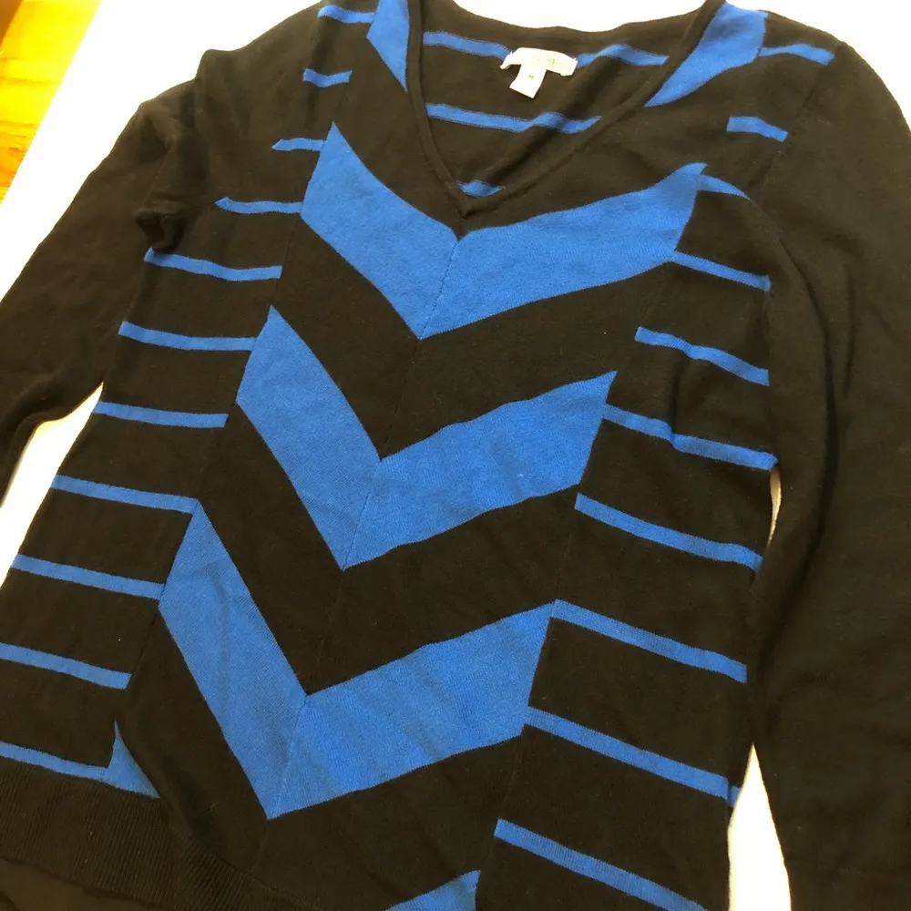 🌟Dana Buchman Sweater blouse - Image 3