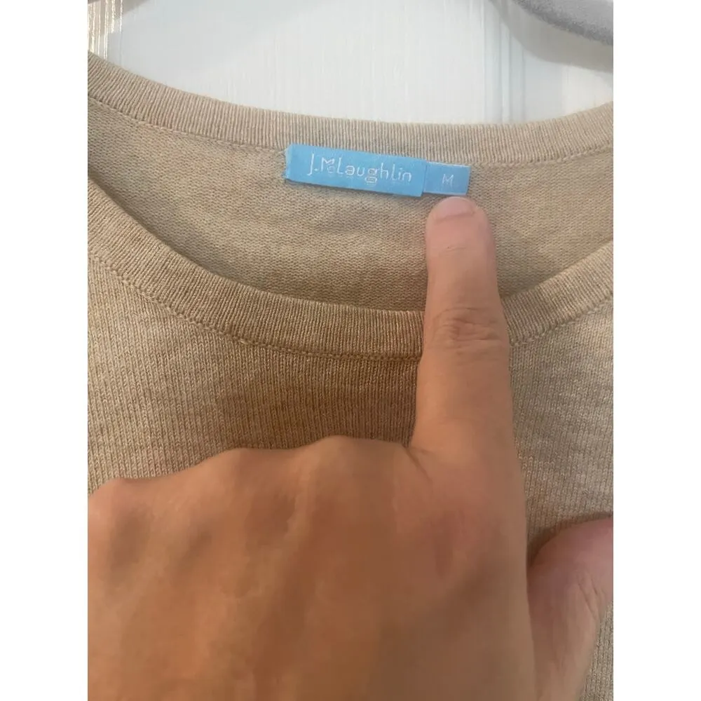 J McLaughlin crewneck lightweight sweater with silk tie on sleeves. Size Medium - Image 6