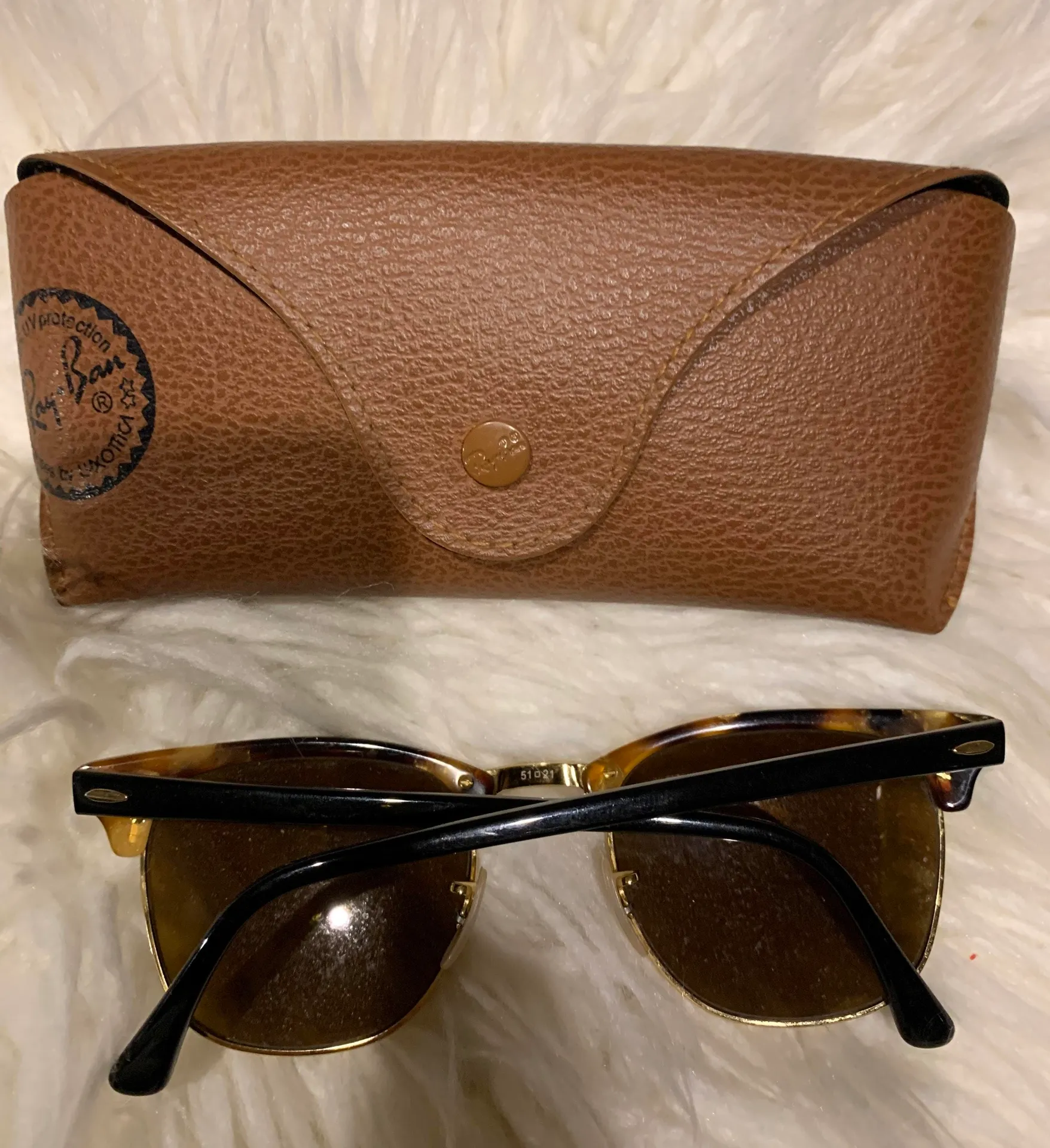 Ray-Ban Tortoise Shell Club Master - Image 3