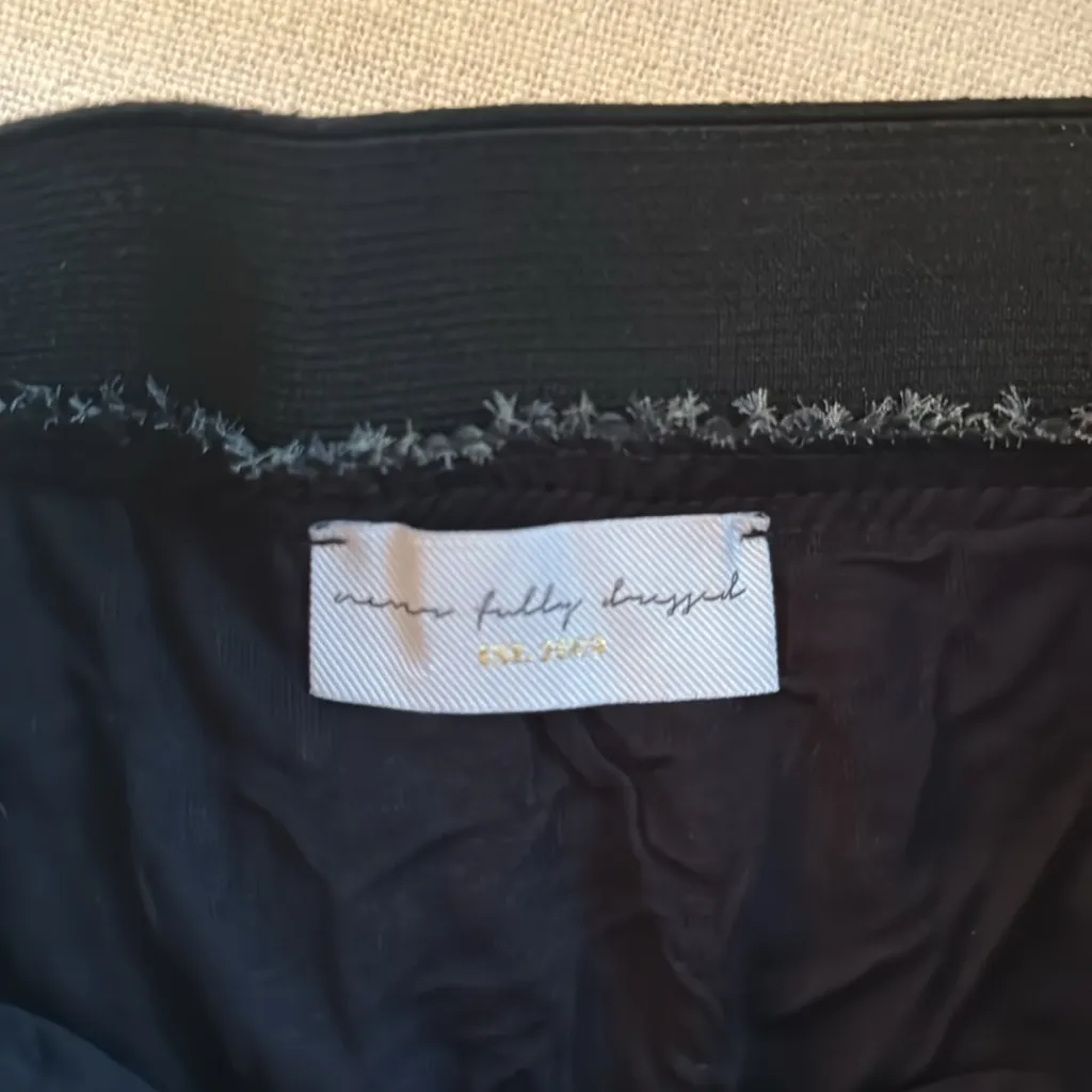 Never Fully Dressed size small green leopard flowy skirt - Image 3