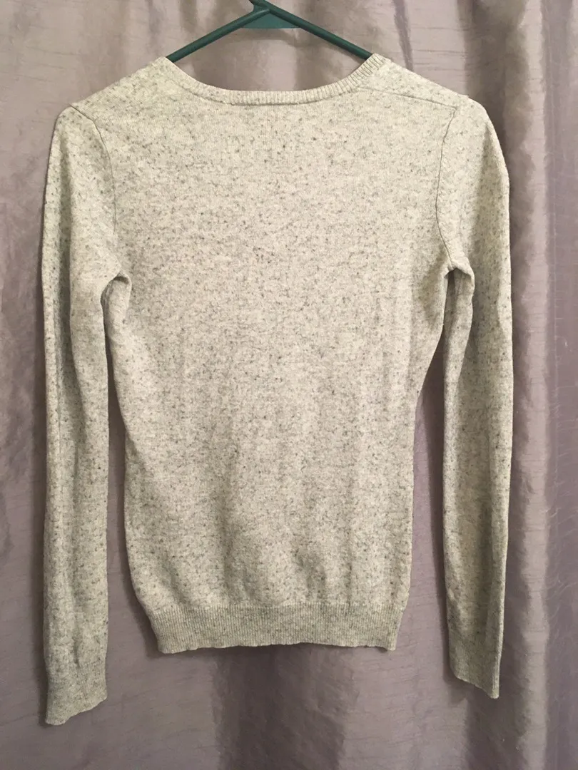 Moda Int. V-Neck Sweater - Image 3