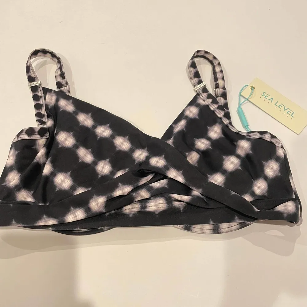 NWT Sea Level Bandhani Twist Front DD - Image 2