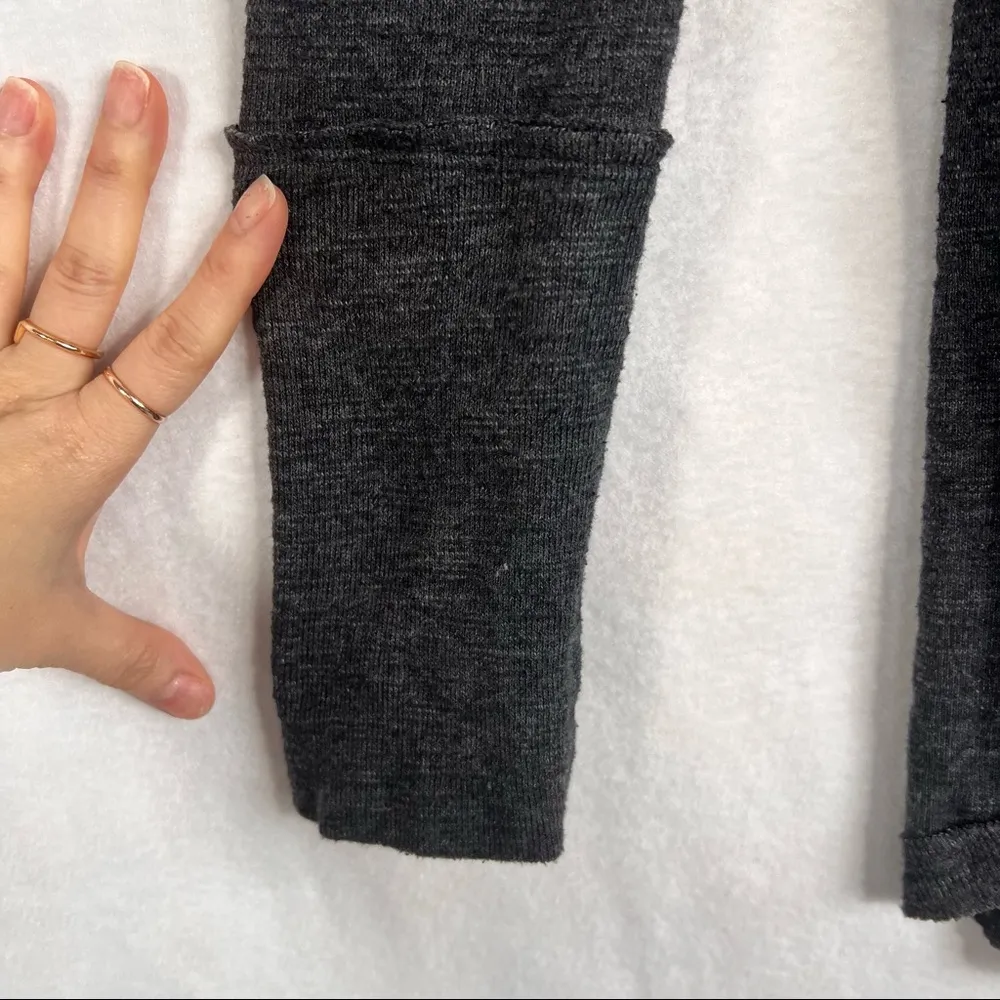 We The Free FREE PEOPLE  Sz M Split Back Turtleneck Top Dark Gray Thermal Tunic - Image 3