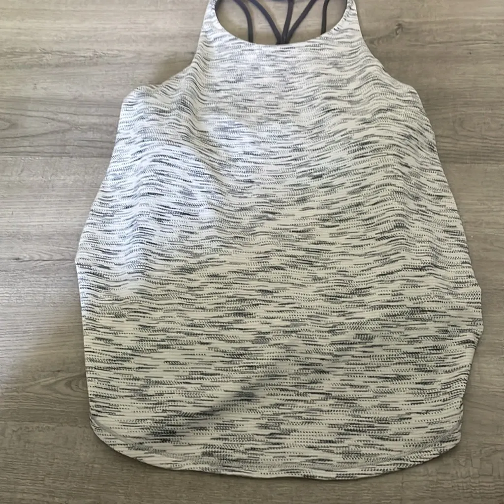 Lululemon heathered  Tank Top - Image 4