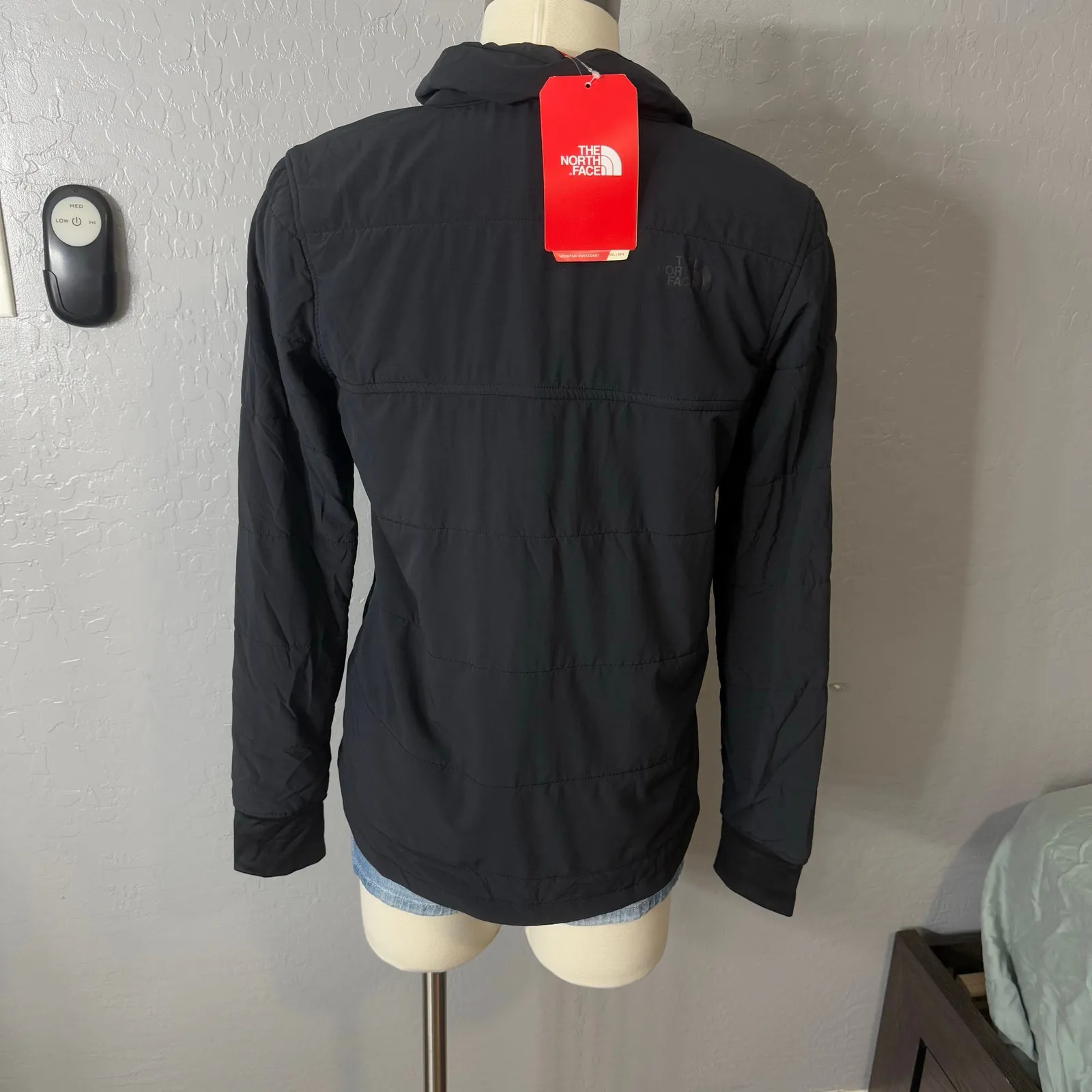 The North Face  Mountain 1/4 Zip Snap Sweatshirt, S - Image 2