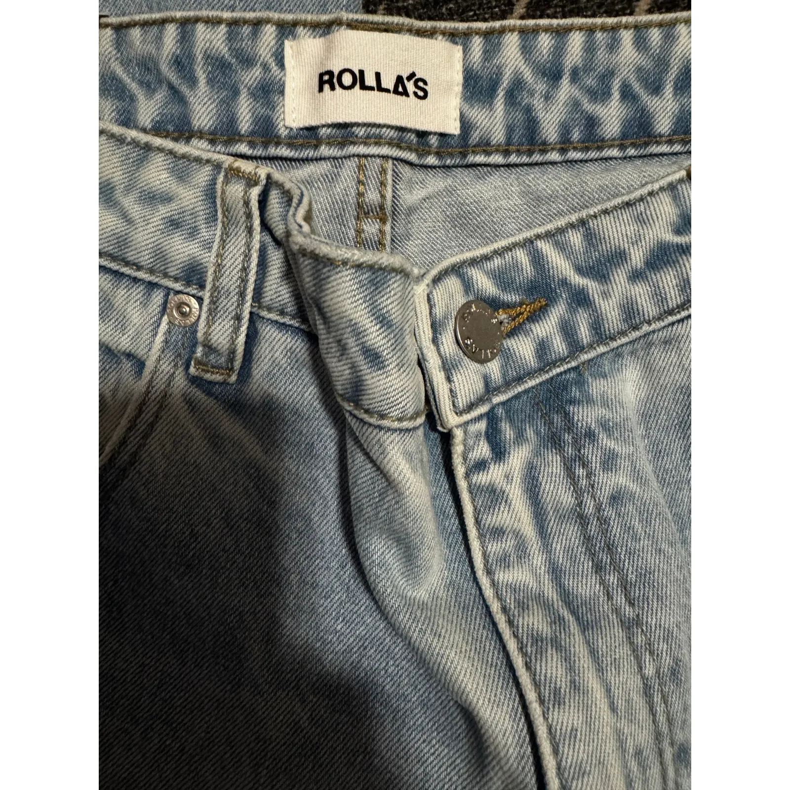 NWT Rolla’s High Rise Straight Jeans Light Wash Distressed Size 32/AU 14 Blue - Image 4