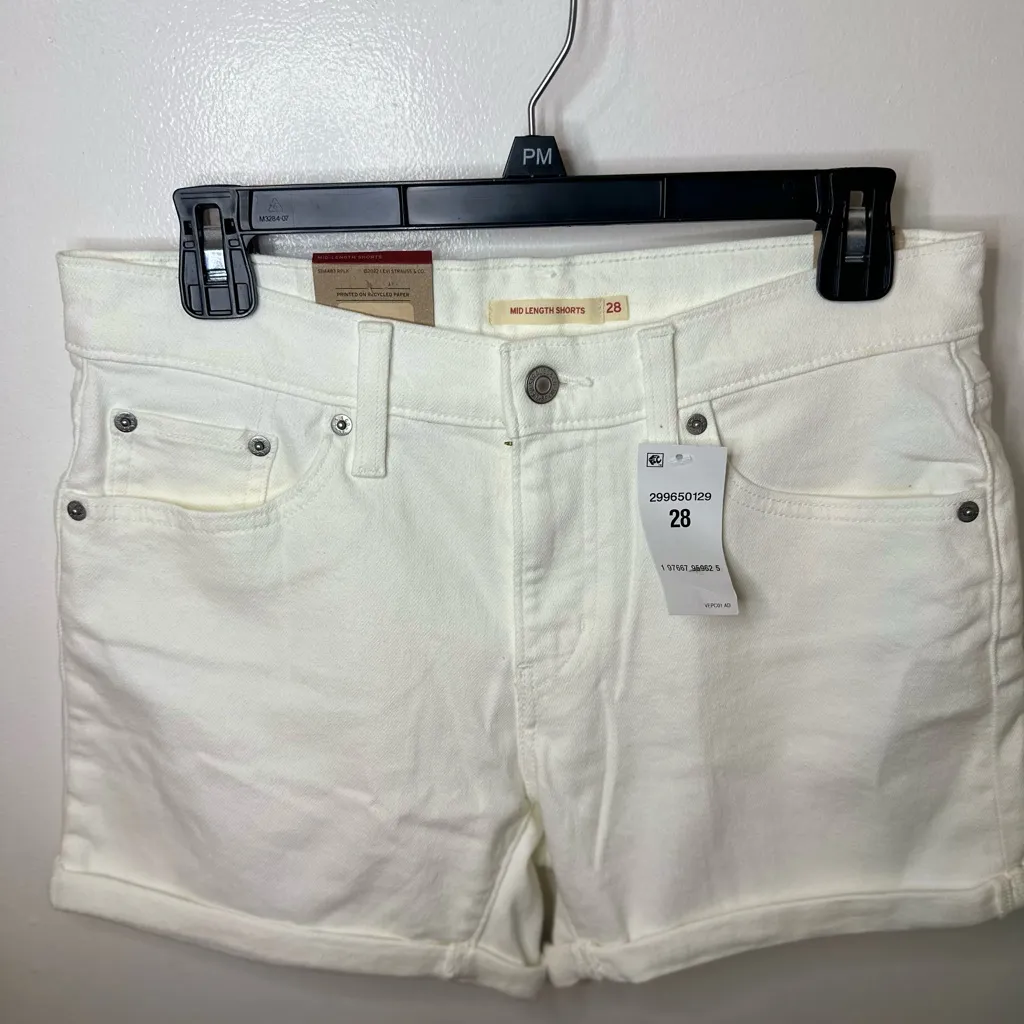 Levi's Ladies' Size 6 (28 in waist) Mid-Length Shorts, White - Image 6