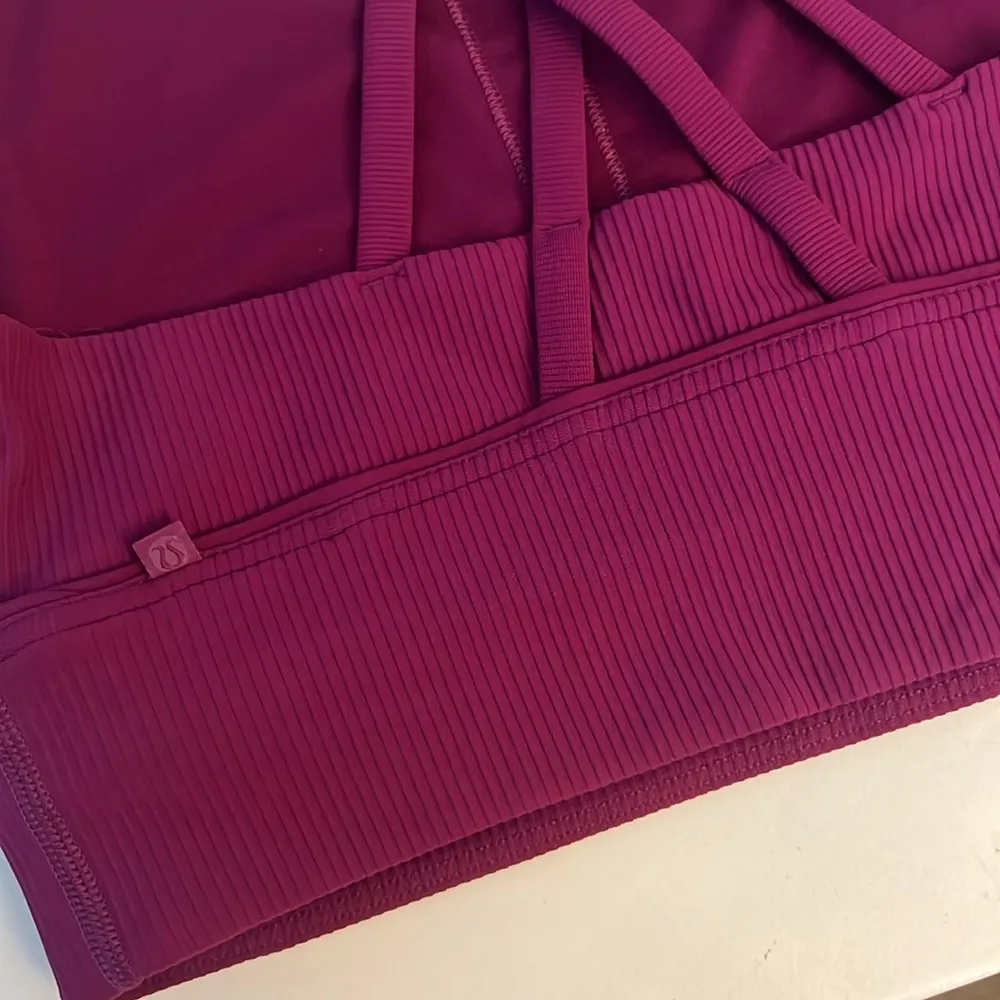 Lululemon Energy Bra Long Line Ribbed *Medium Support, B–D Cup
Deep Fuschia 6 - Image 5