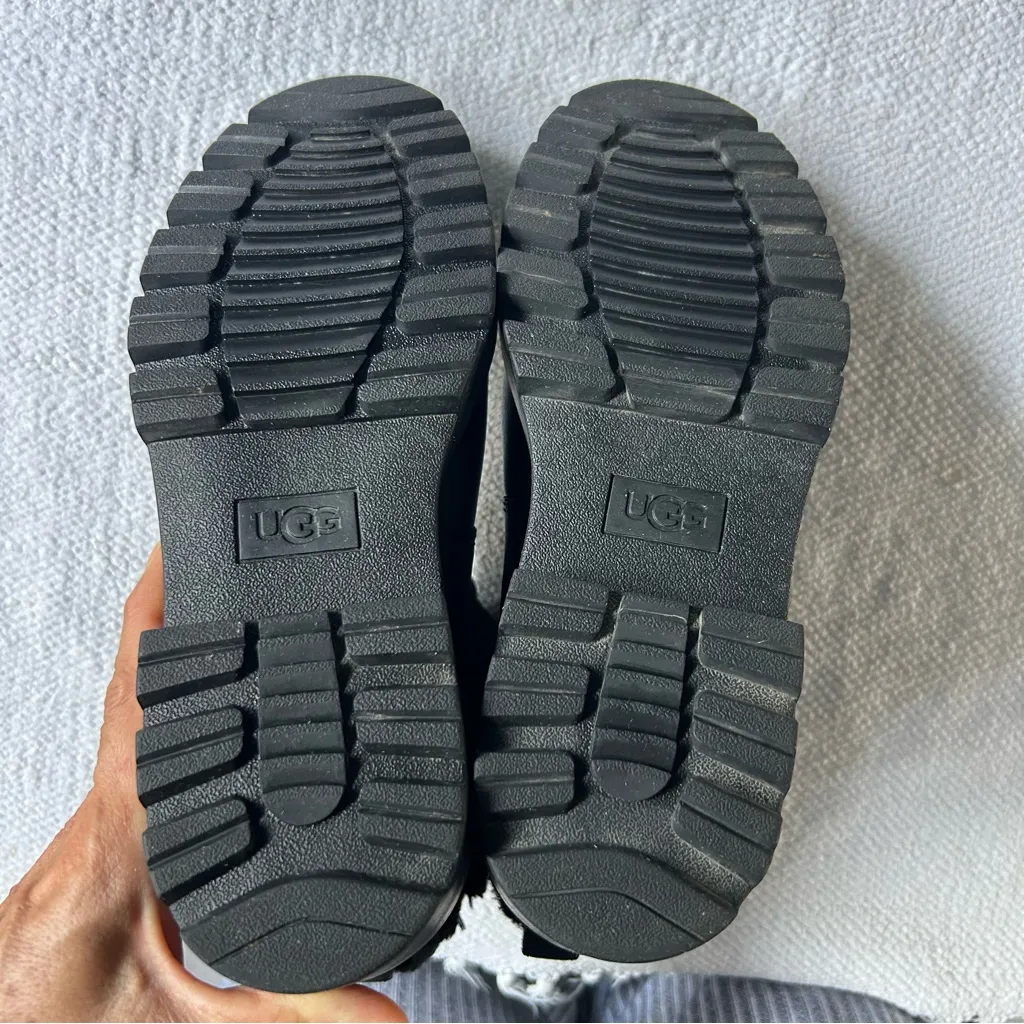 UGG Czeriesa Women's Black Boots - Image 4