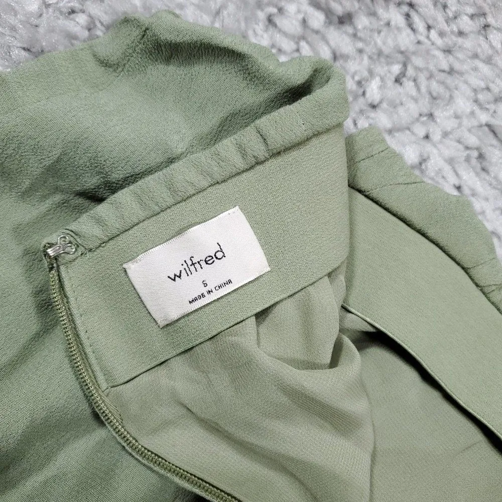 READ Aritzia Wilfred Pursuit Faux Wrap Midi Skirt Green Tulip Hem Size Small - Image 5