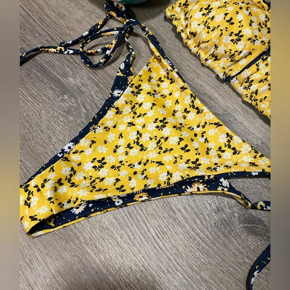 Cute Reversible Floral Swim Suit | Triangle Bikini Blue Size M - Image 6