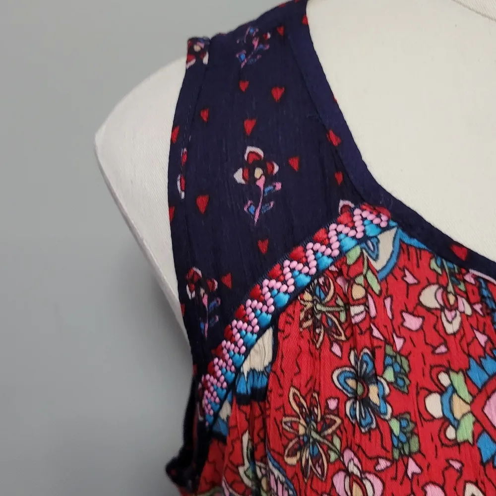 Bila red paisley Jessica crepe blouse size medium - Image 4