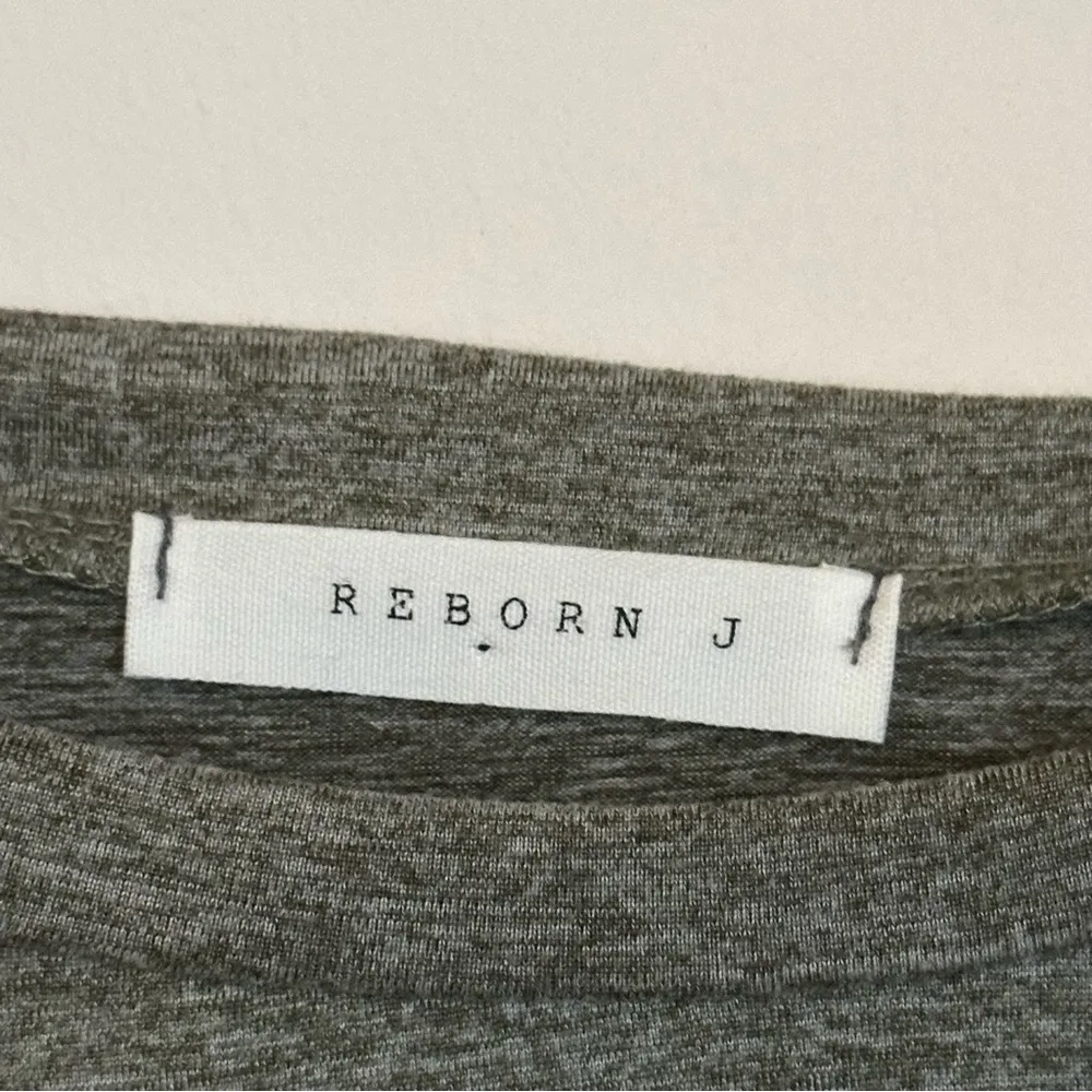 Reborn J long sleeve top size‎ XL - Image 3