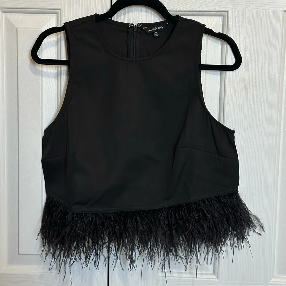 Strut & Bolt Book It Feather Top Black Medium - Image 3