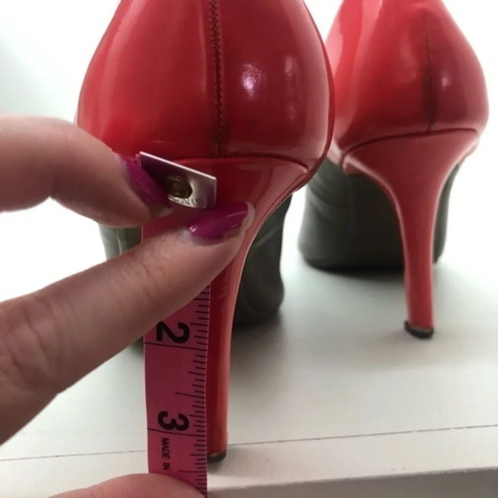 Anthro Seychelles strike a chord gray coral heels career size 7 - Image 8