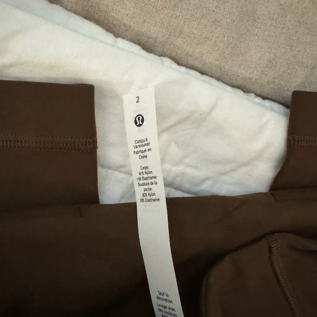 Lululemon - wide leg rare color - Image 3