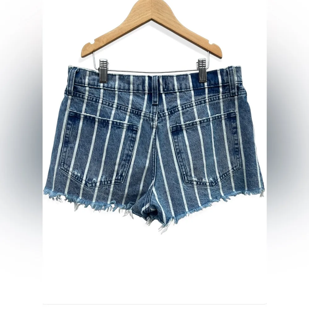 ABERCROMBIE & FITCH ANNIE striped High Rise Shorts - Image 16