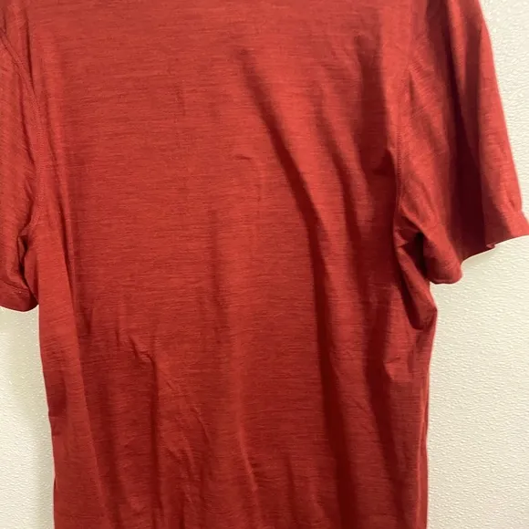 Gaiam burgundy yoga shirt size L - Image 2