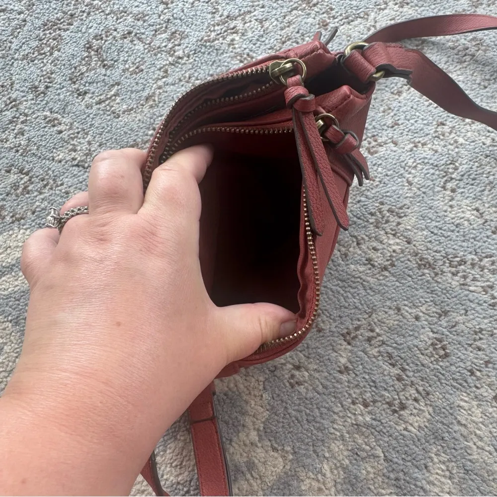 Kohl’s Faux Leather Crossbody Bag Rust - Image 8