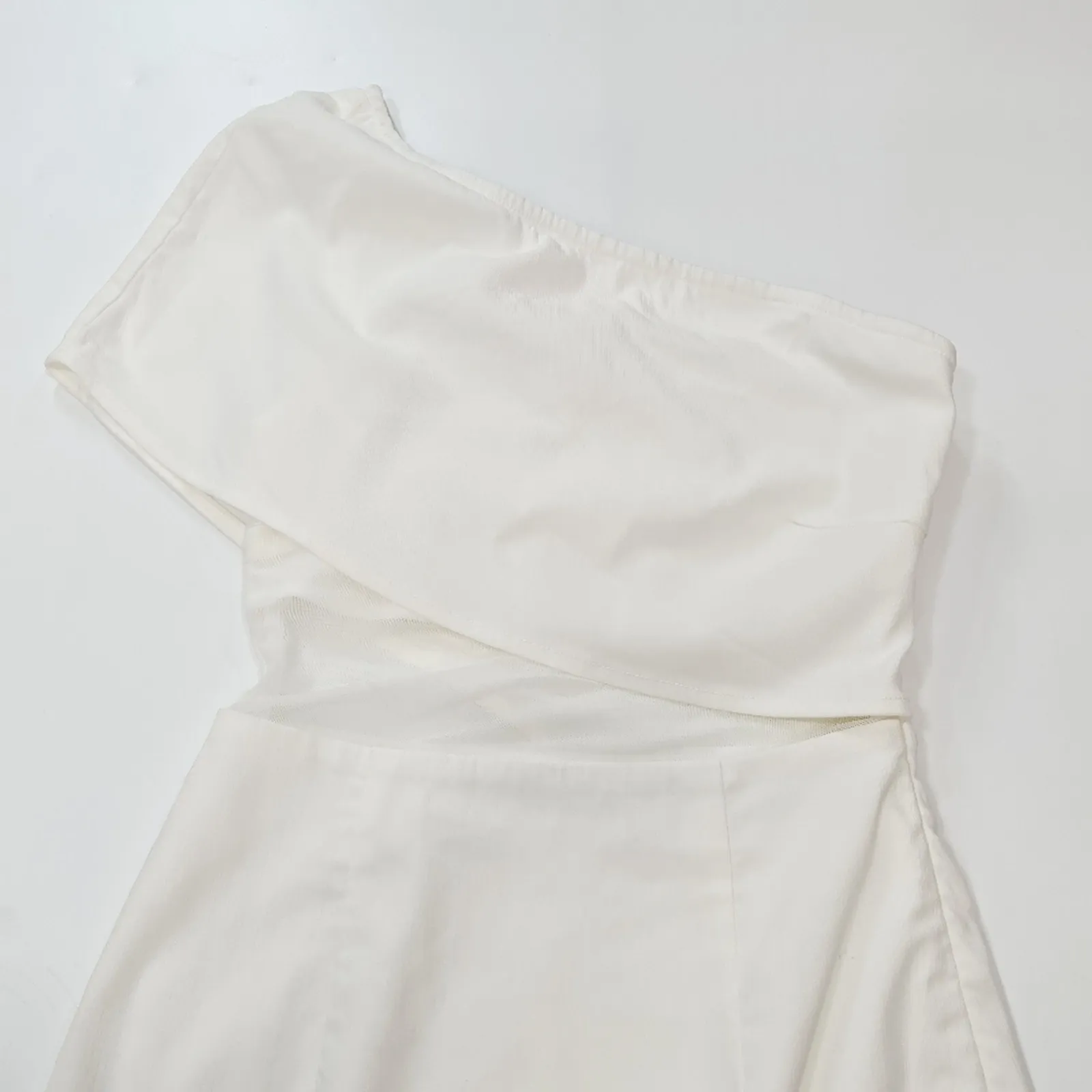 superdown  Danielle Mini Dress in White XS - Image 4