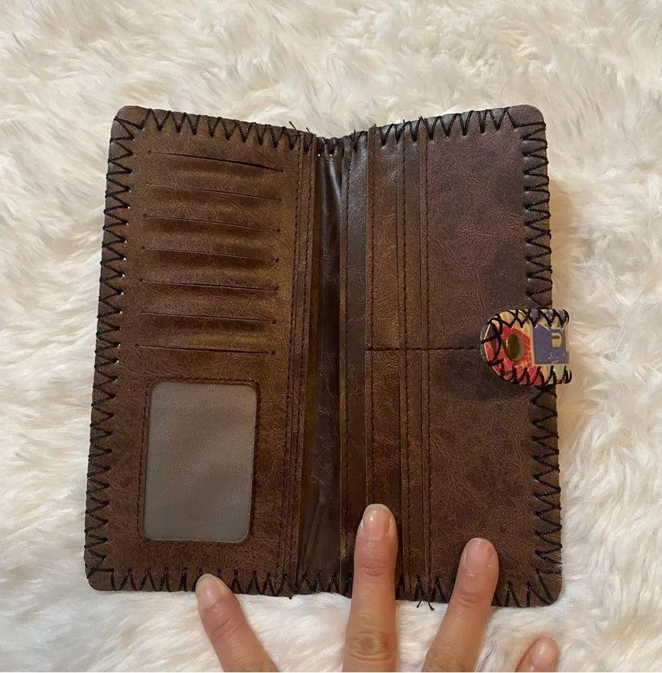 Vintage Modern Vibe Wallet - Image 5