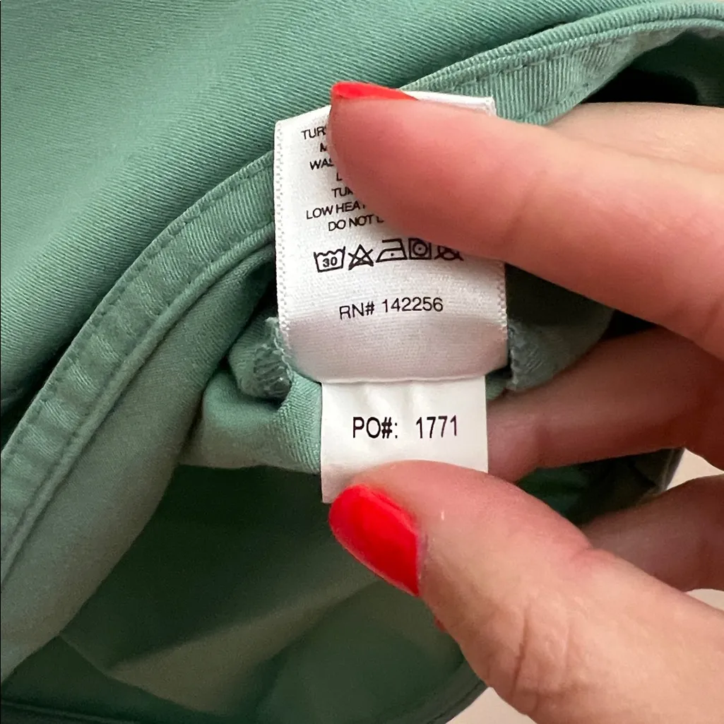 Figs Rafaela Oversized Scrub Top in Raspberry Jade Women’s Size Large - Image 7