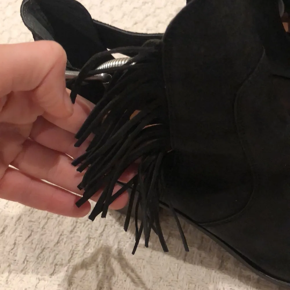 Lucky Brand Makenna Fringe Booties Size 10M - Image 4