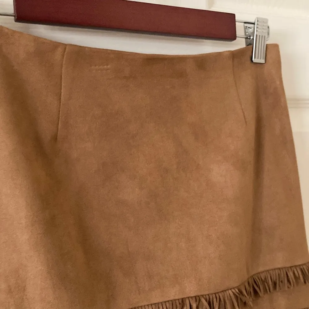 NEW Faux Suede Brown Skirt with Tassles Size Small Bodycon Boho Indie NWOT - Image 3
