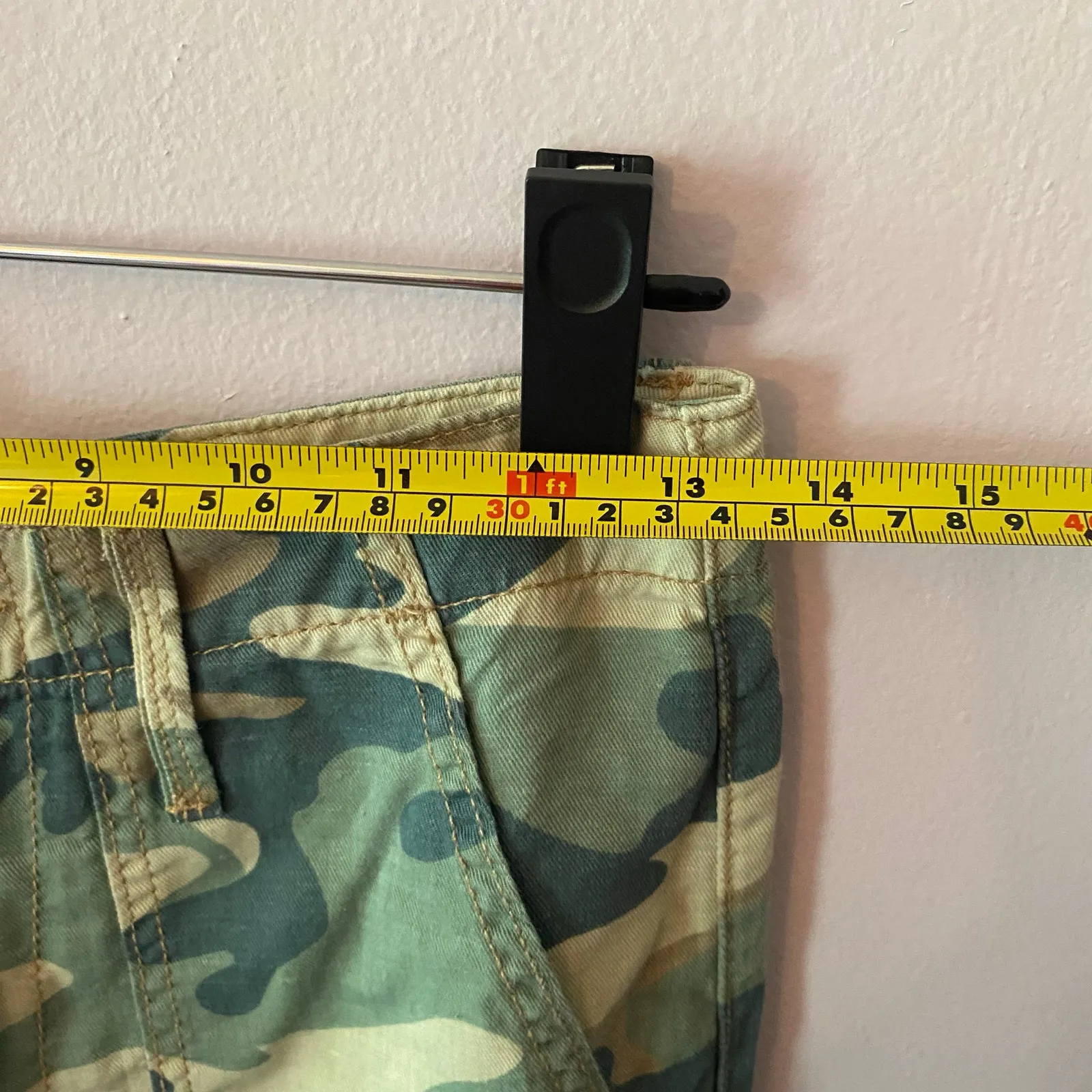 Mother The Shaker Chop Crop in Blue Green Camo Frayed Cropped Women's size 25 - Image 9