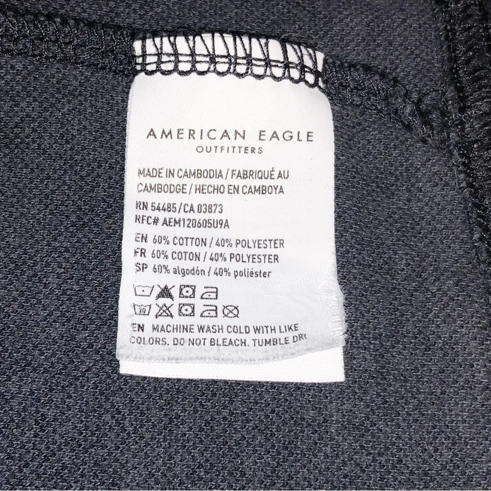 American Eagle Black and Grey Camo Crew Neck Sweatshirt Size M - Image 6