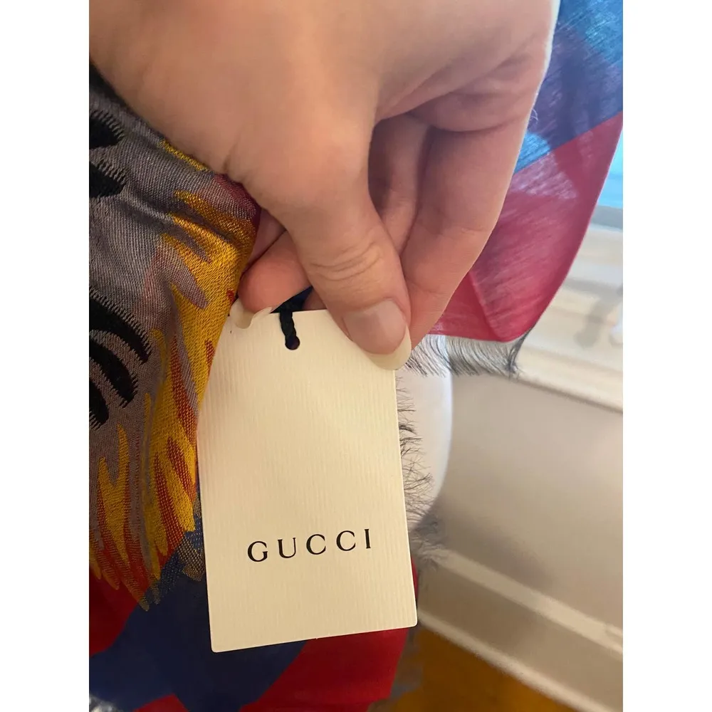 NWT Gucci Shining Tiger Head Red and Blue Stripe Scarf Wrap - Image 5